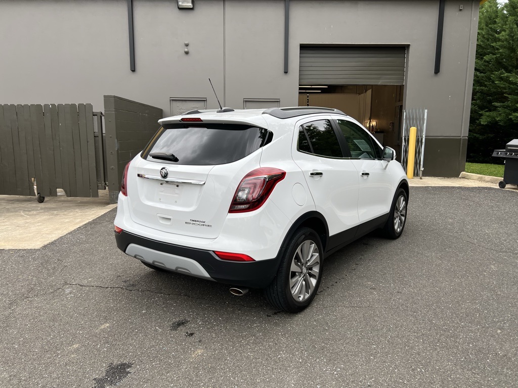 Vehicle image 4 of 26
