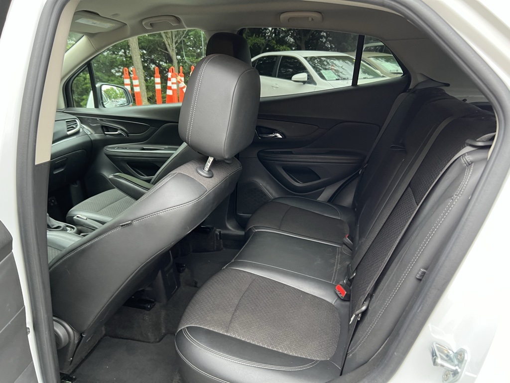 Vehicle image 13 of 26