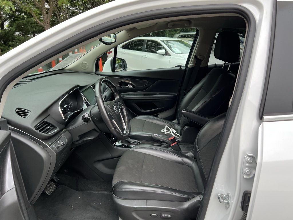 Vehicle image 7 of 26