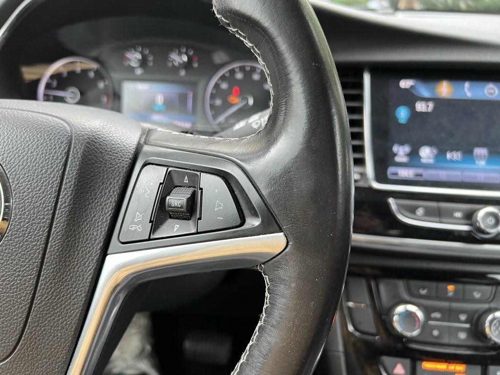 Vehicle image 18 of 26