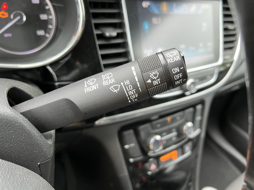Vehicle image 19 of 26