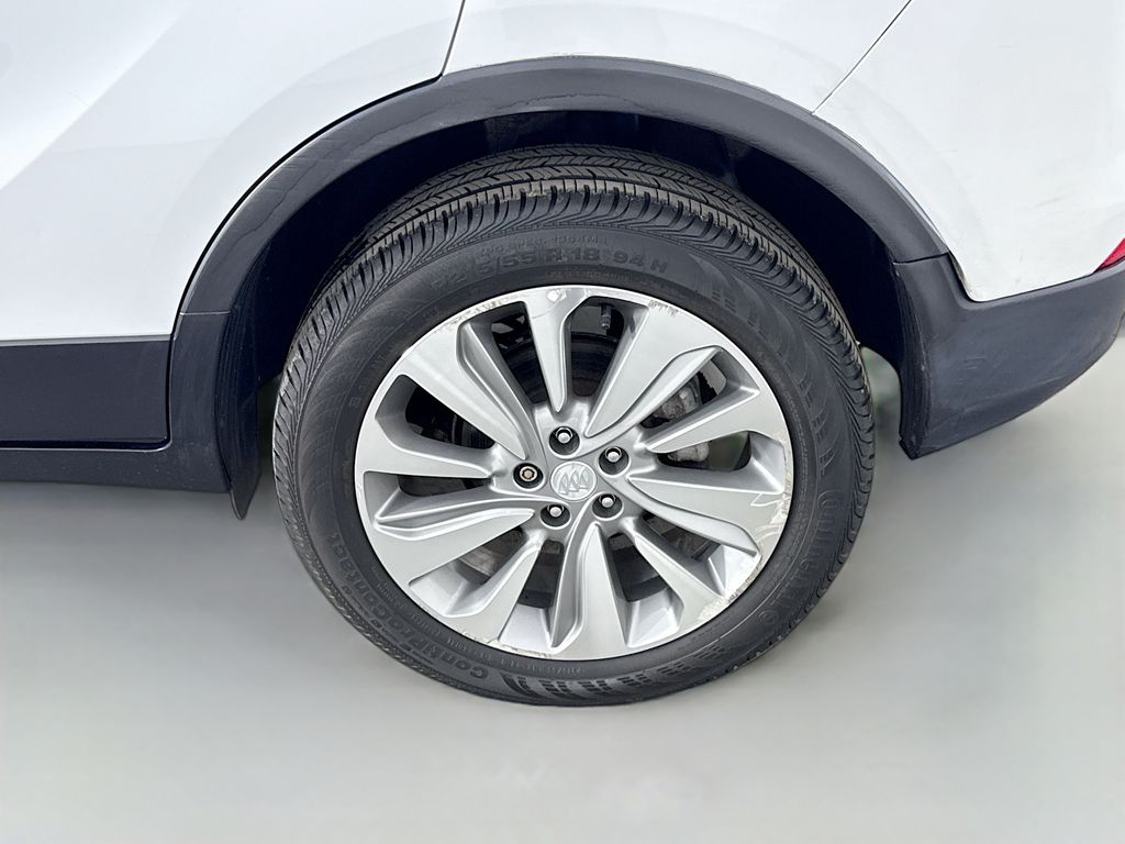 Vehicle image 8 of 34