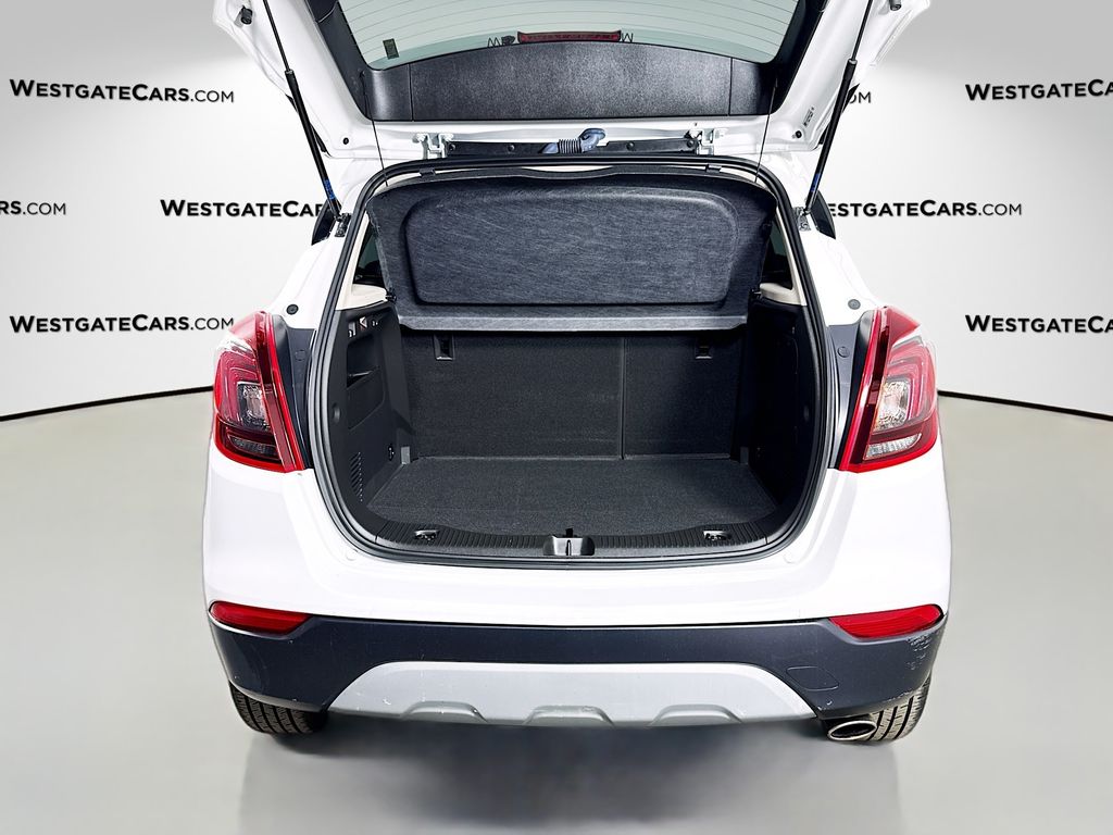 Vehicle image 11 of 34