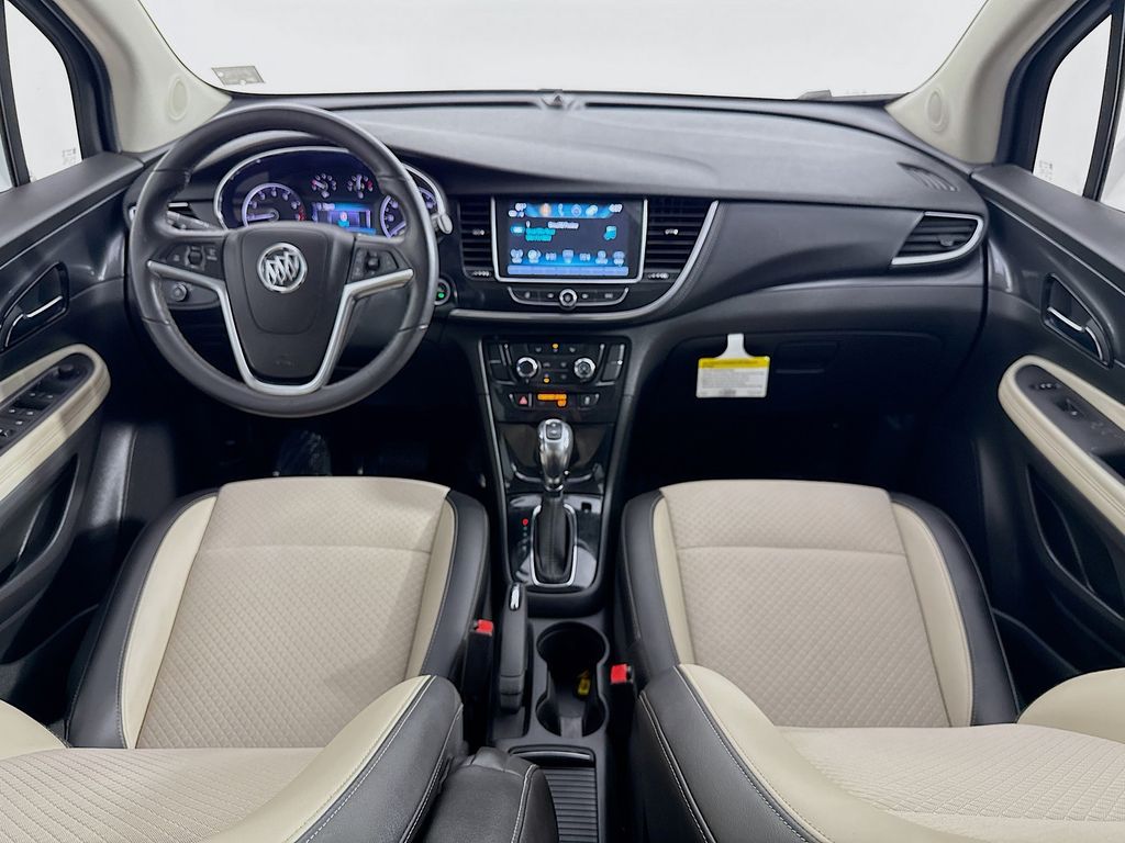 Vehicle image 16 of 34