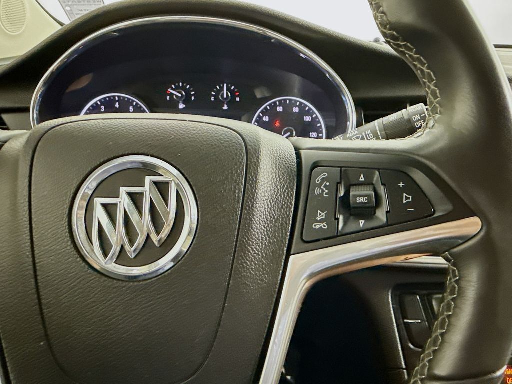 Vehicle image 18 of 34