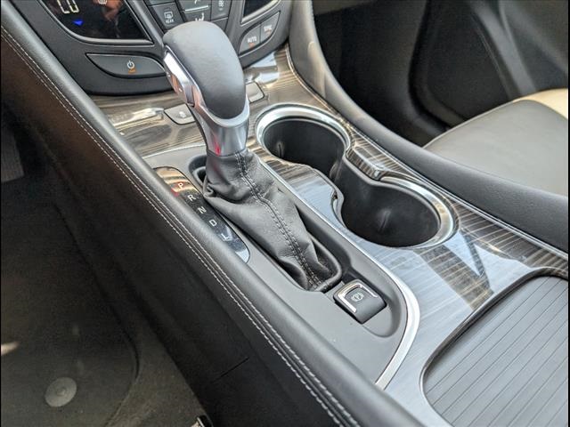 Vehicle image 18 of 20