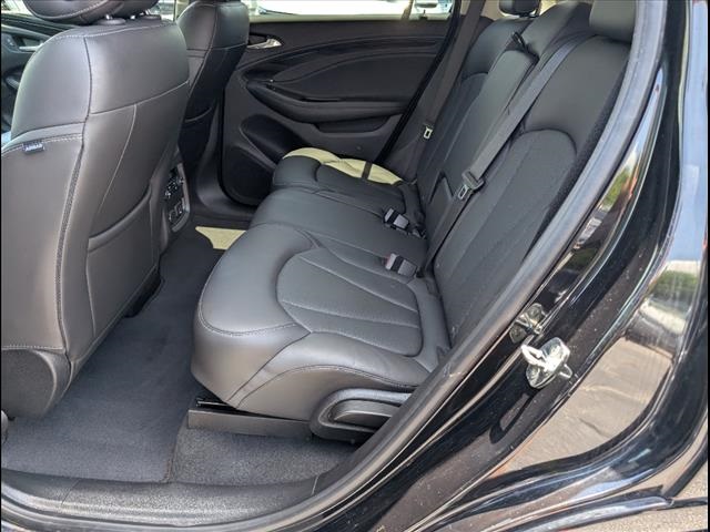 Vehicle image 8 of 20