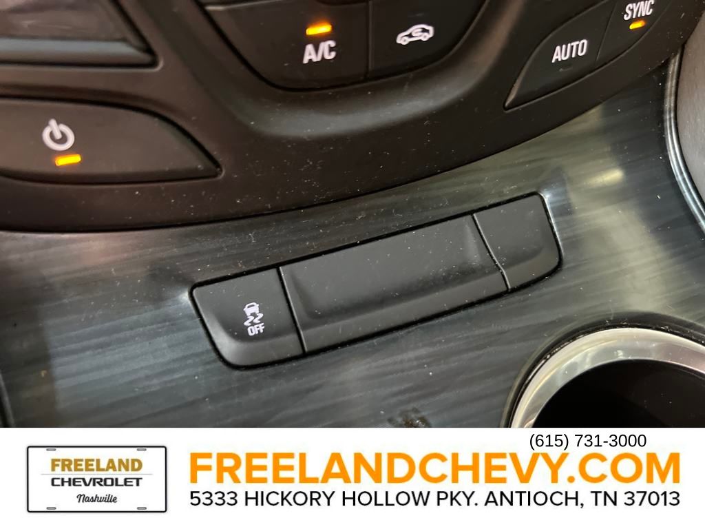 Vehicle image 20 of 28