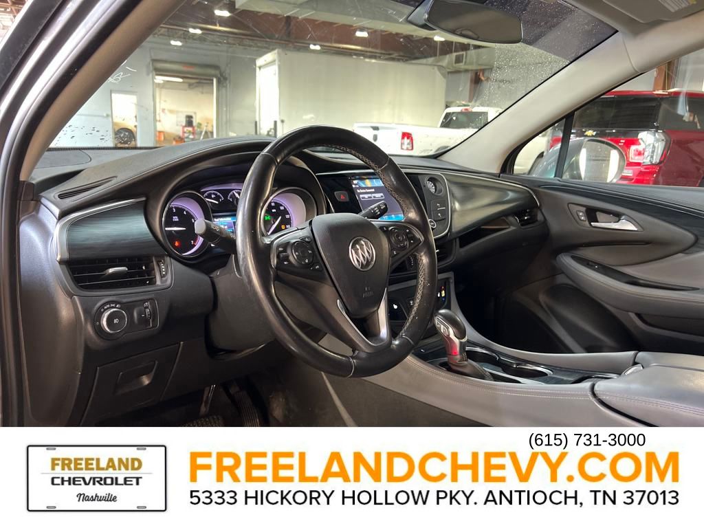 Vehicle image 27 of 28
