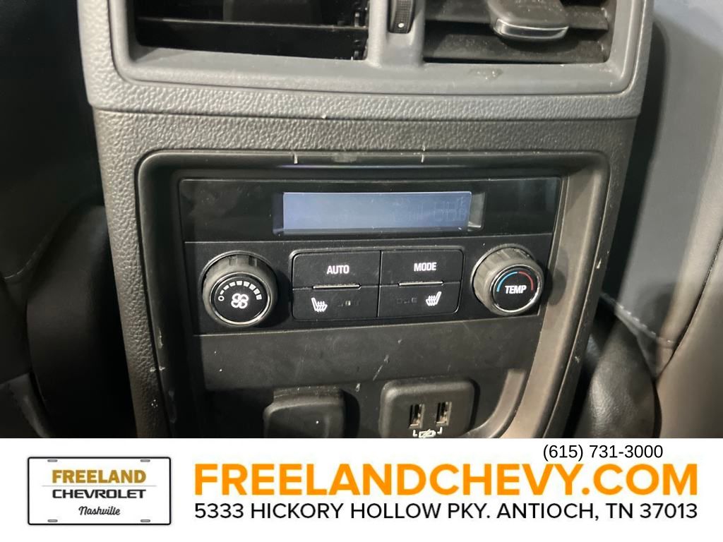 Vehicle image 14 of 28
