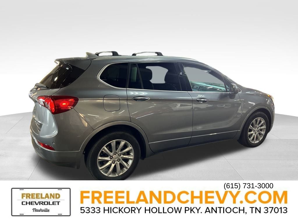 Vehicle image 4 of 28