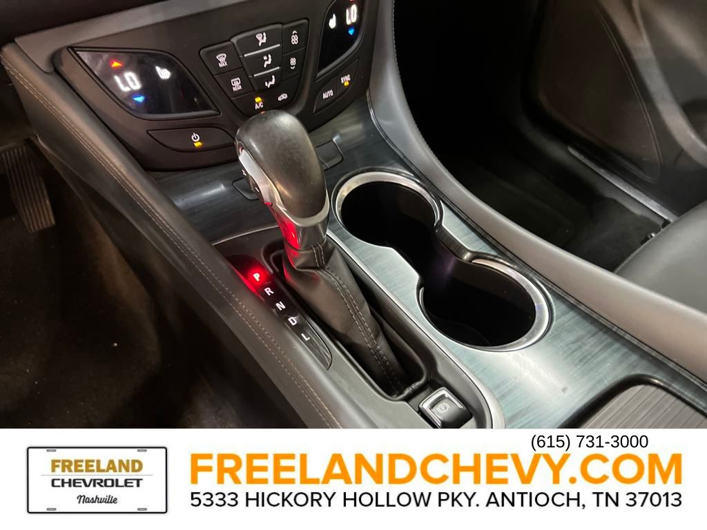 Vehicle image 12 of 28