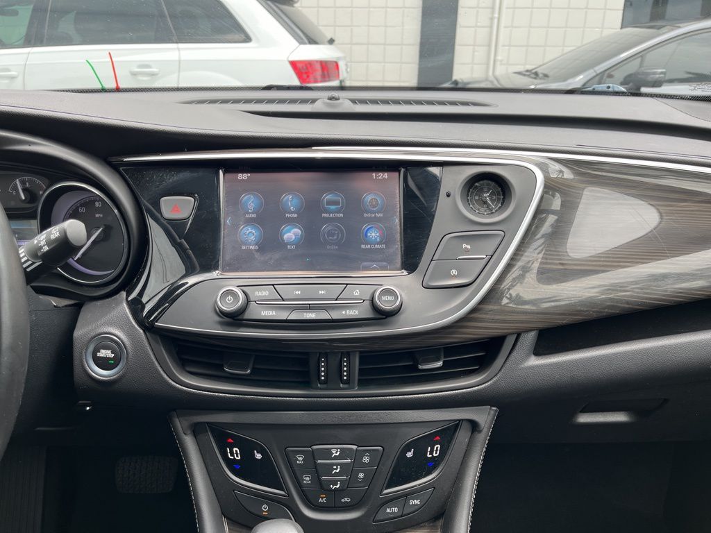 Vehicle image 15 of 20
