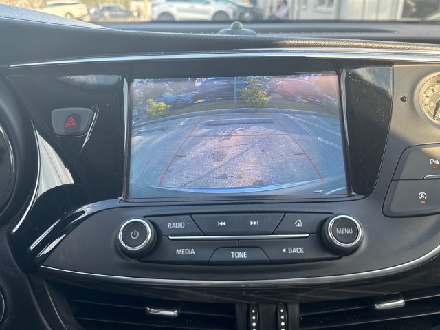 Vehicle image 19 of 23
