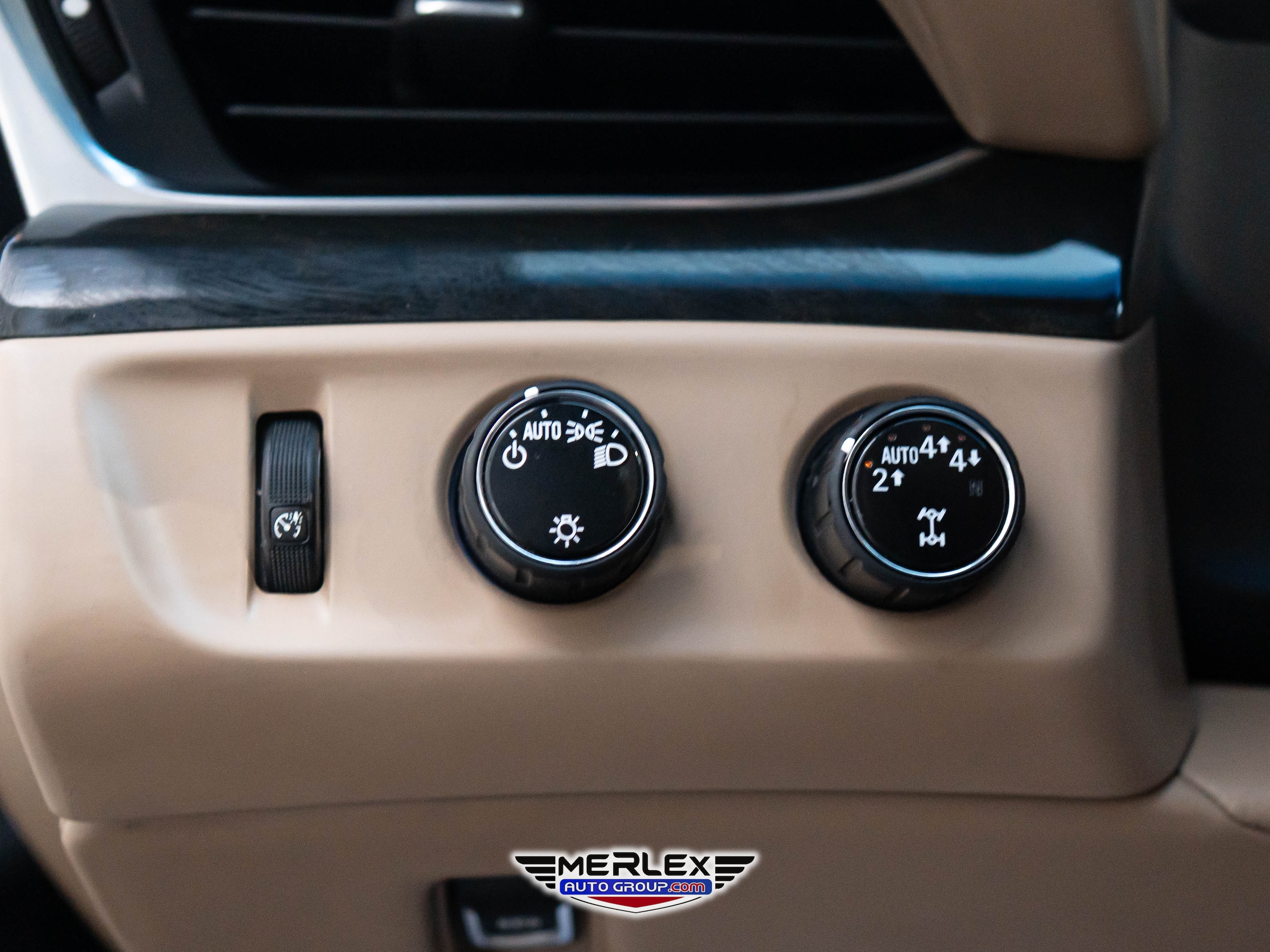 2019 Cadillac Escalade ESV Platinum Image 46 of 51