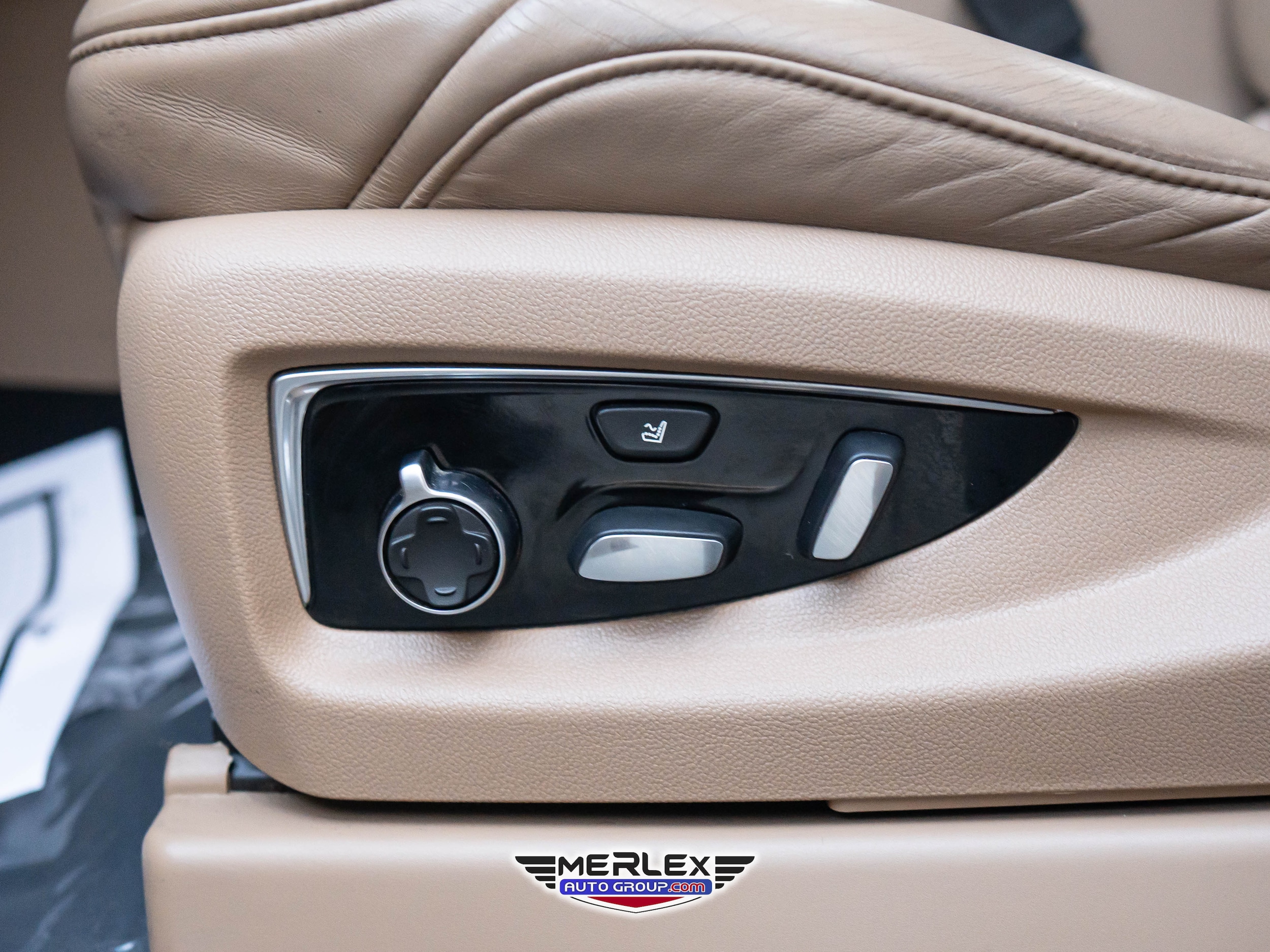 2019 Cadillac Escalade ESV Platinum Image 30 of 51