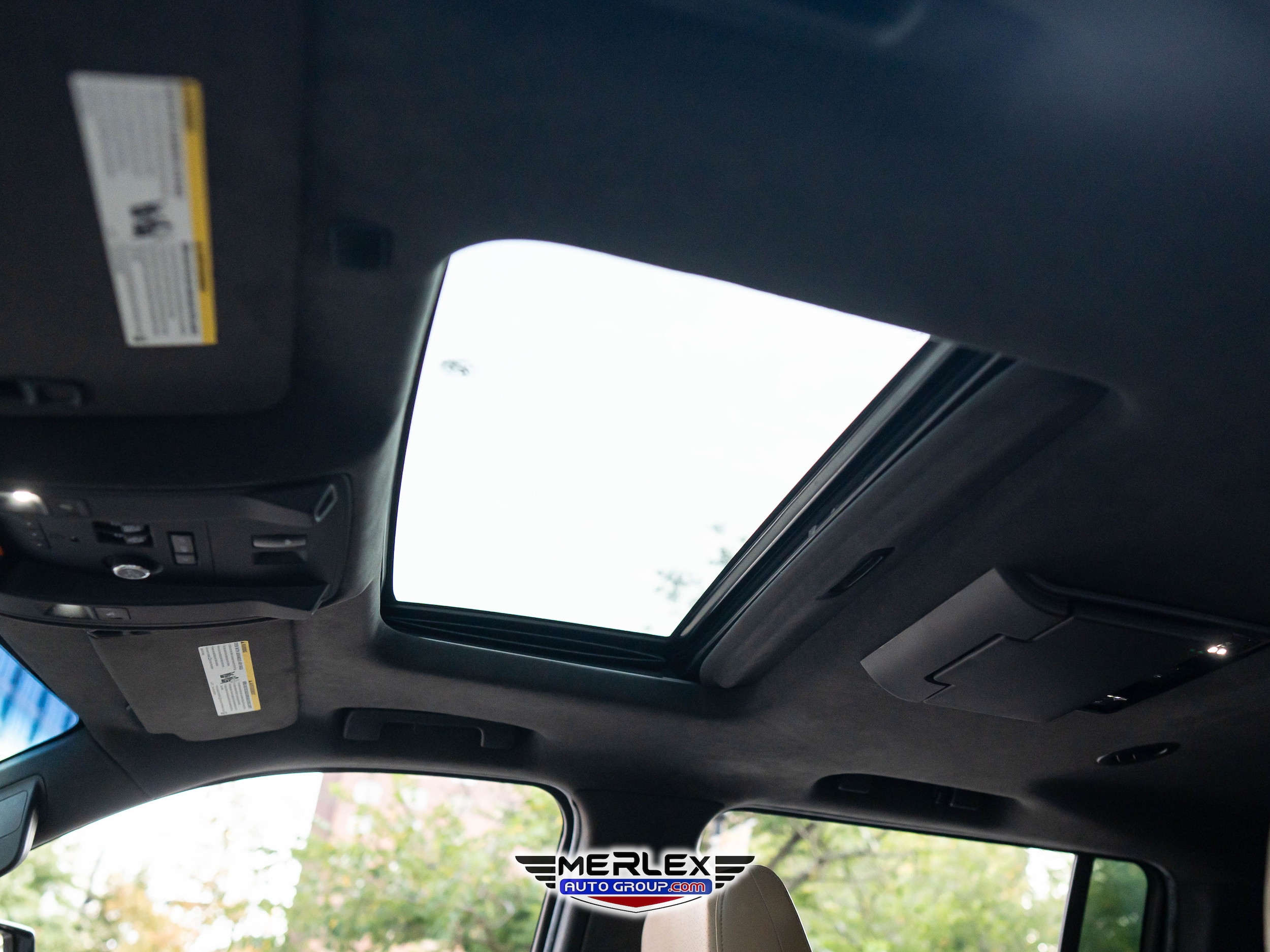 2019 Cadillac Escalade ESV Platinum Image 41 of 51