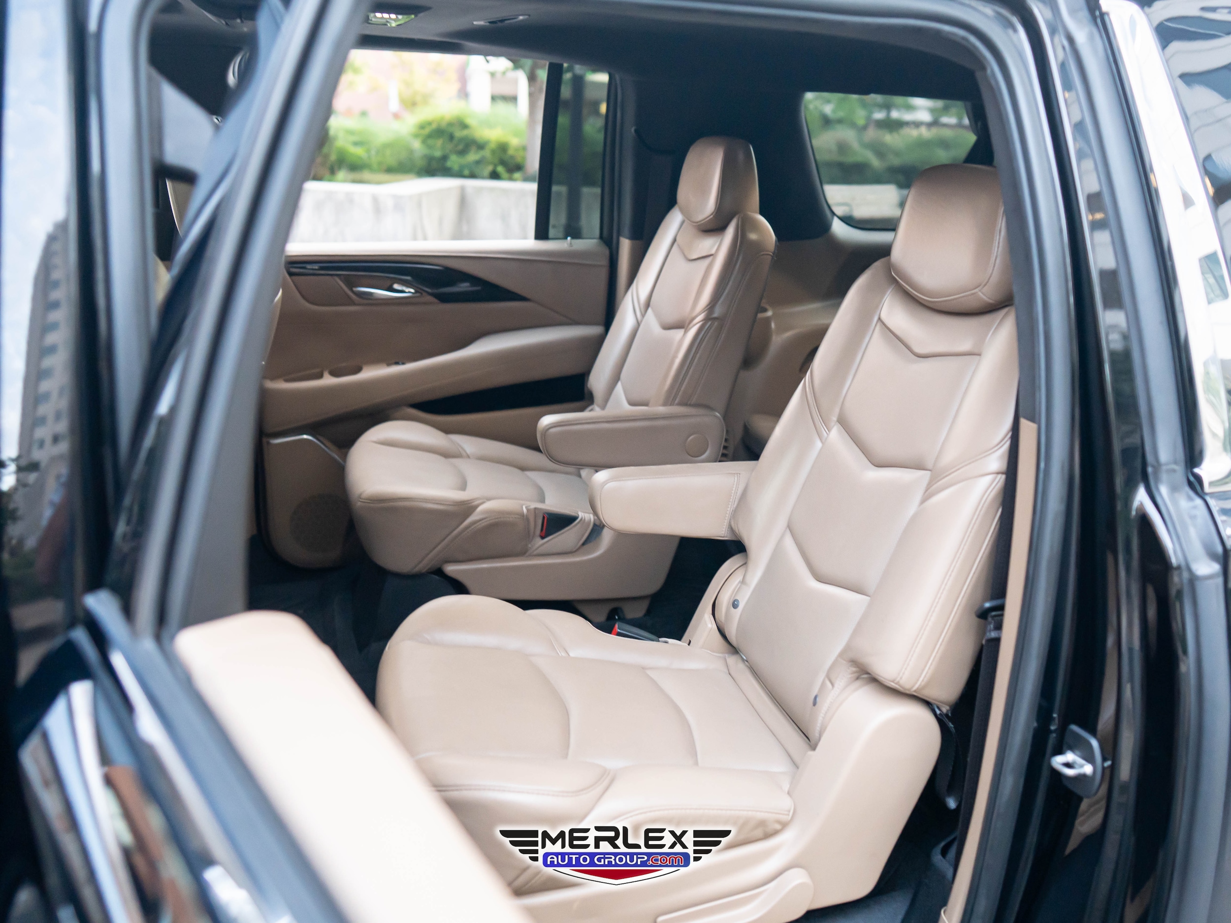 2019 Cadillac Escalade ESV Platinum Image 15 of 51