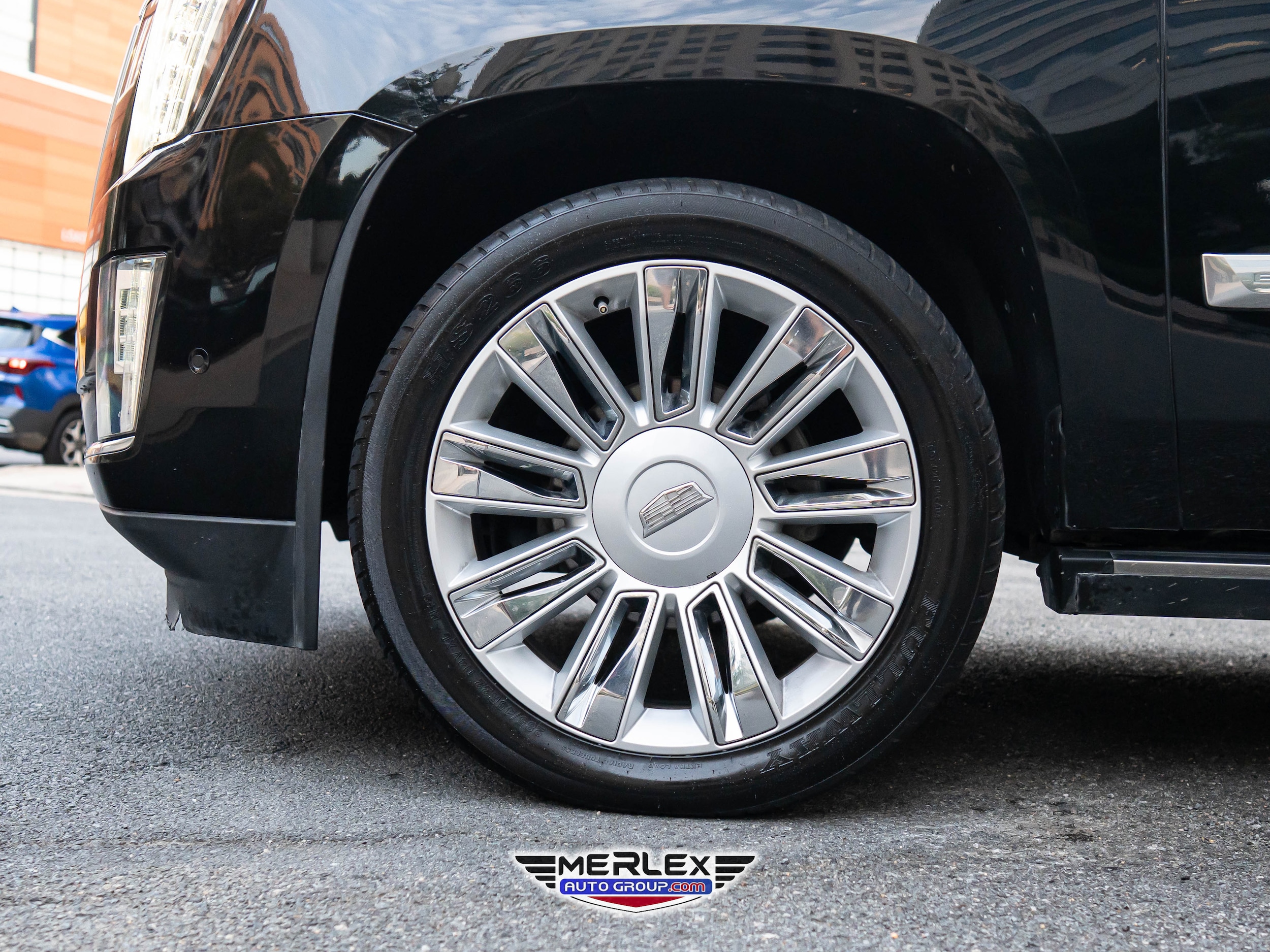 2019 Cadillac Escalade ESV Platinum Image 9 of 51