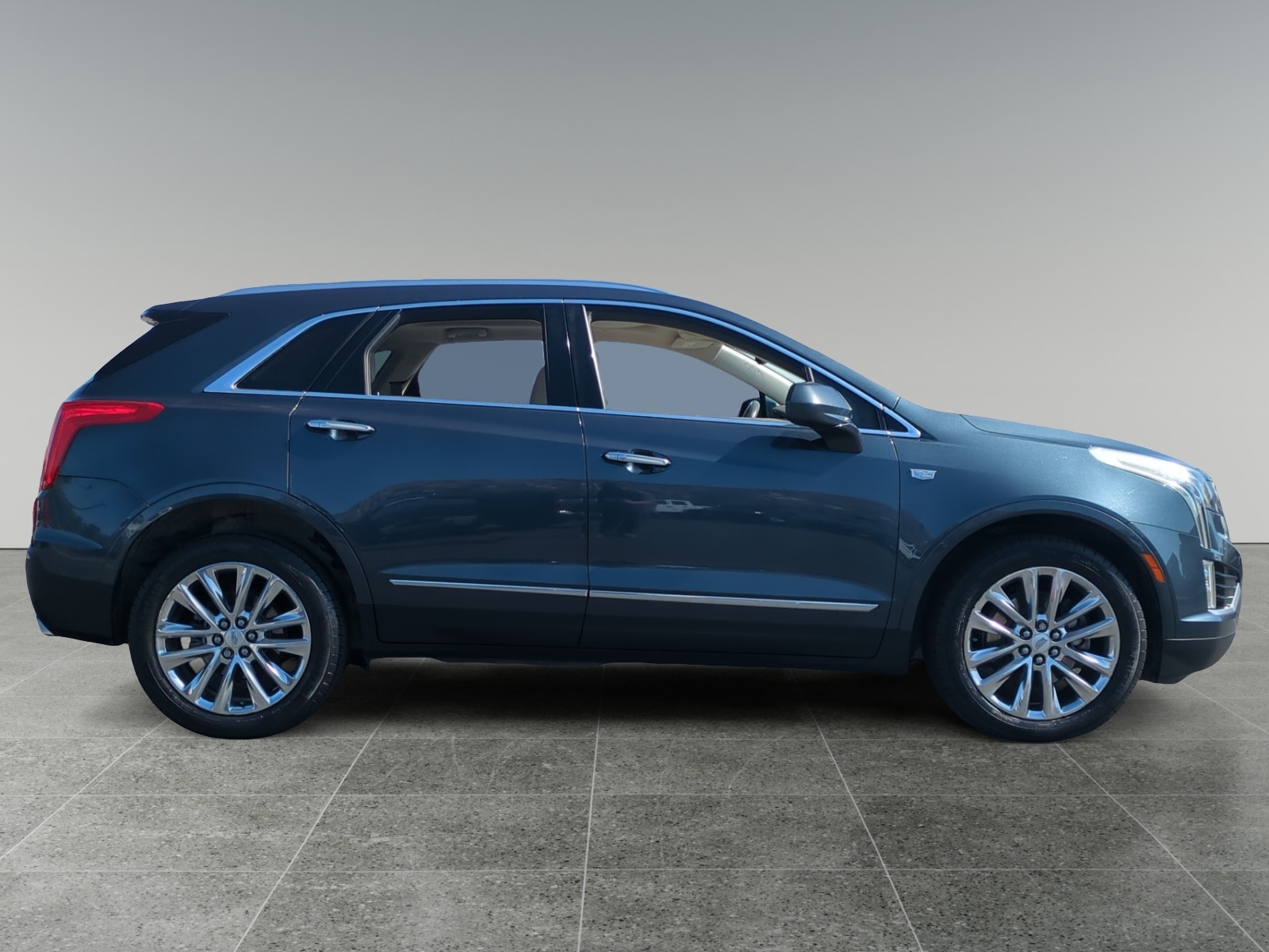 Vehicle image 4 of 15