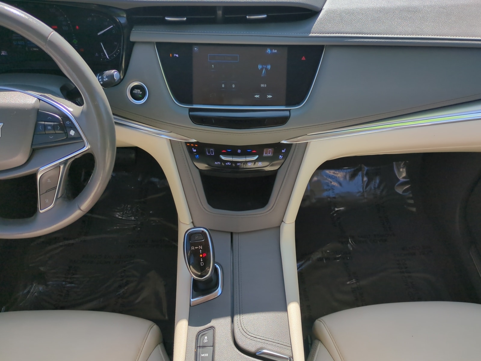 Vehicle image 11 of 15