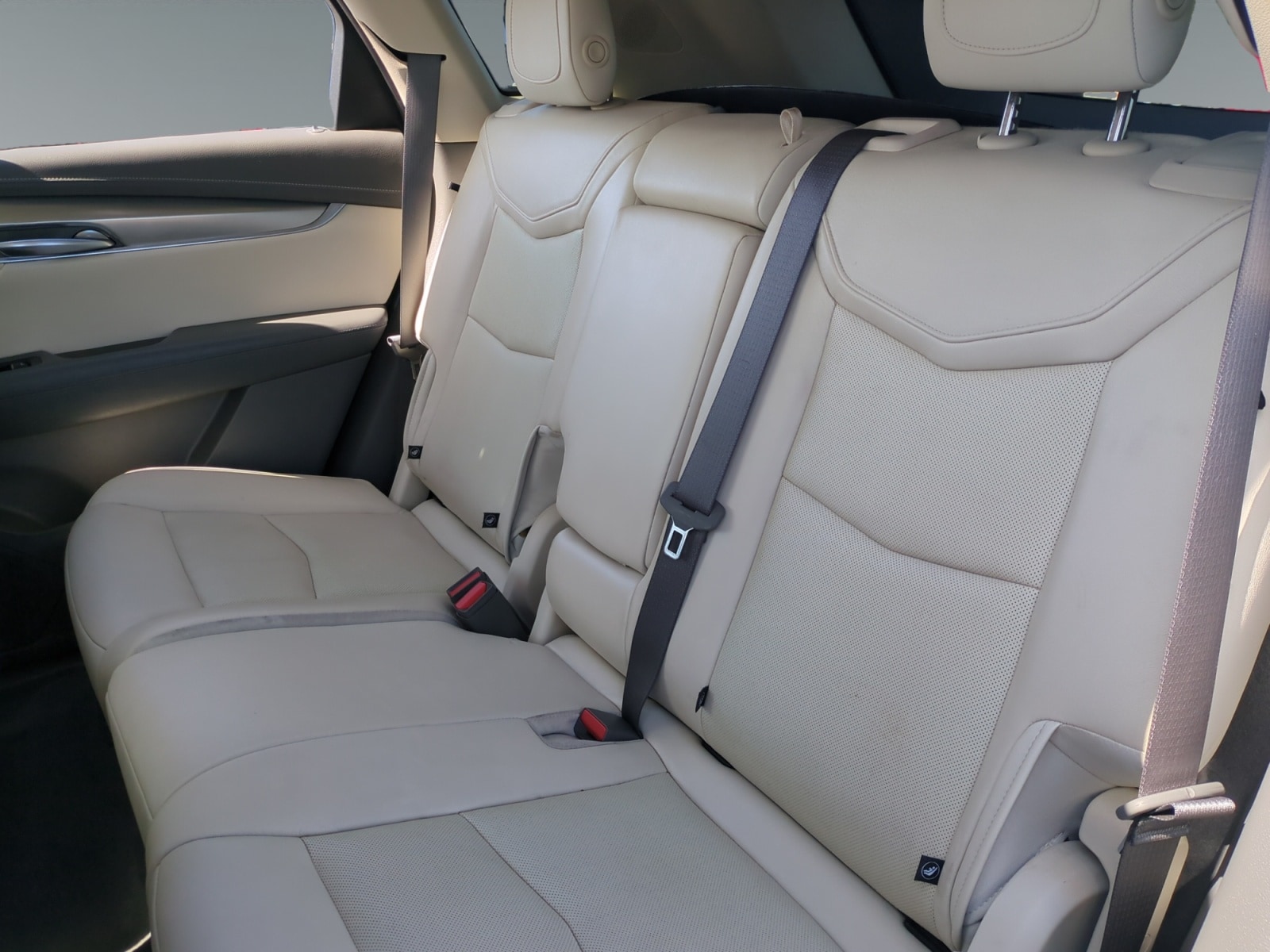 Vehicle image 13 of 15