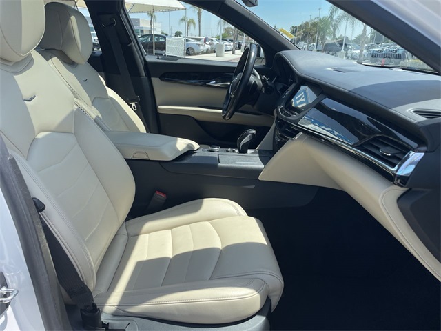 Vehicle image 29 of 45