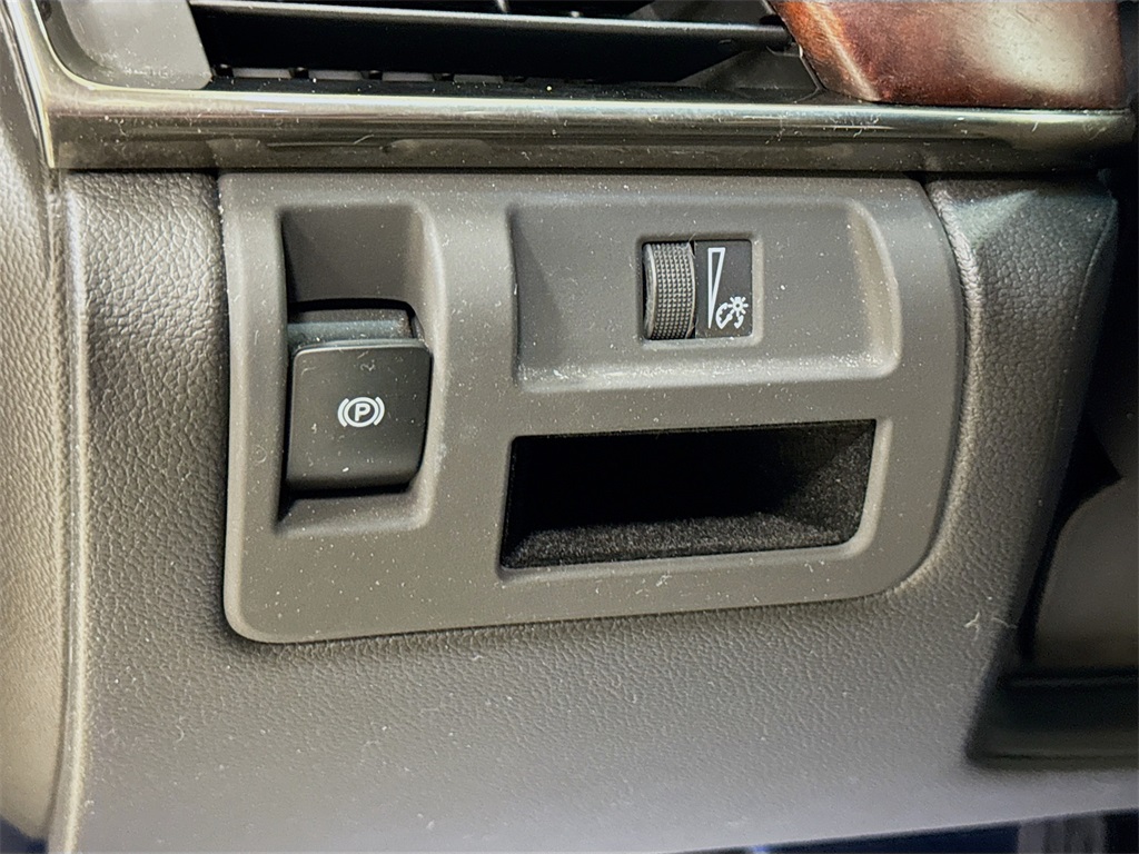 Vehicle image 32 of 32