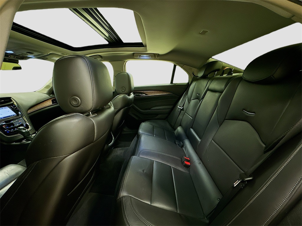 Vehicle image 12 of 32
