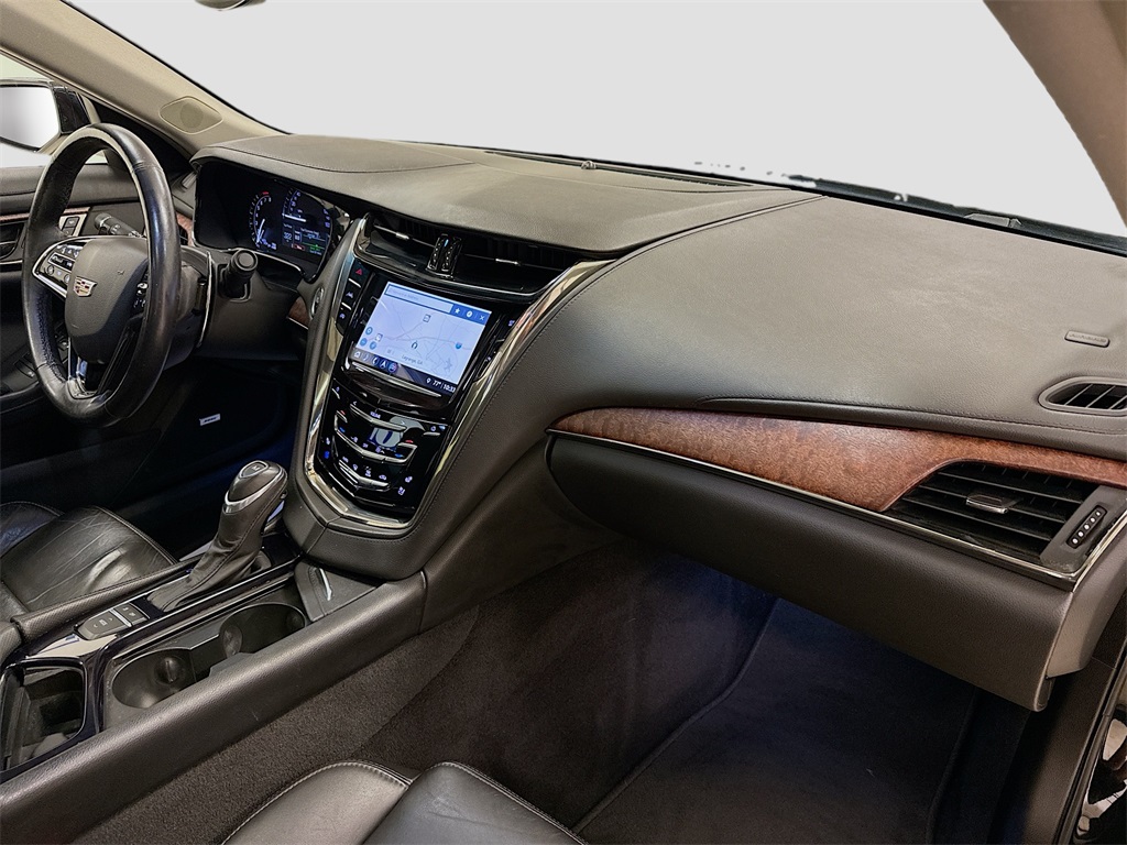 Vehicle image 16 of 32