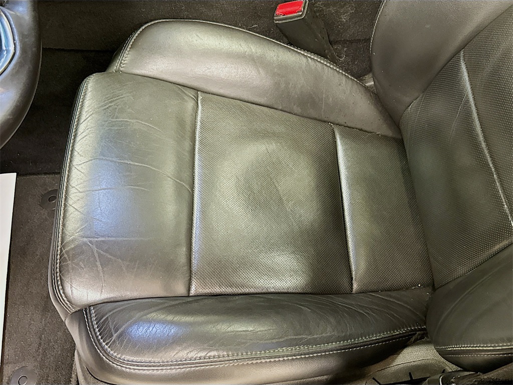Vehicle image 31 of 32