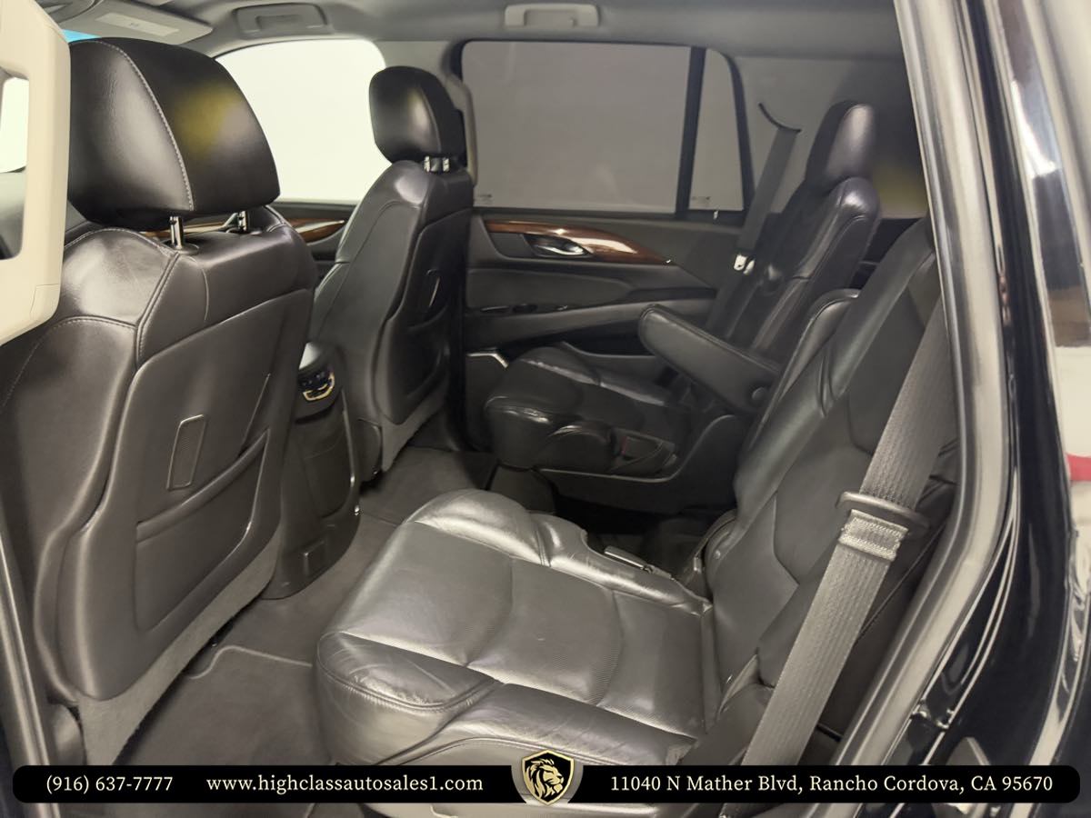 Vehicle image 24 of 47
