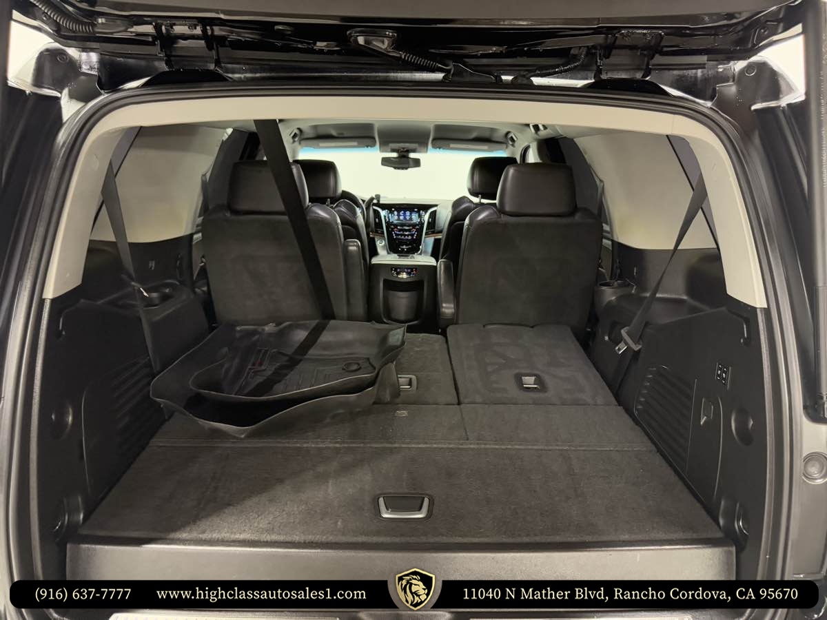 Vehicle image 40 of 47