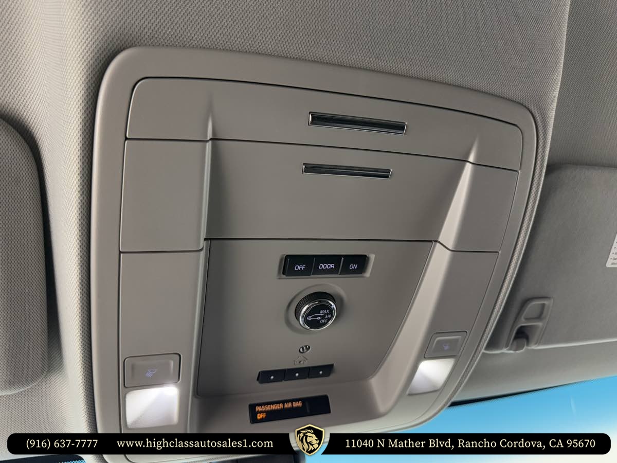 Vehicle image 37 of 47