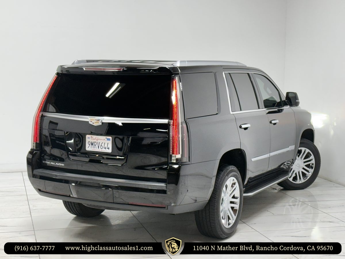 Vehicle image 7 of 47