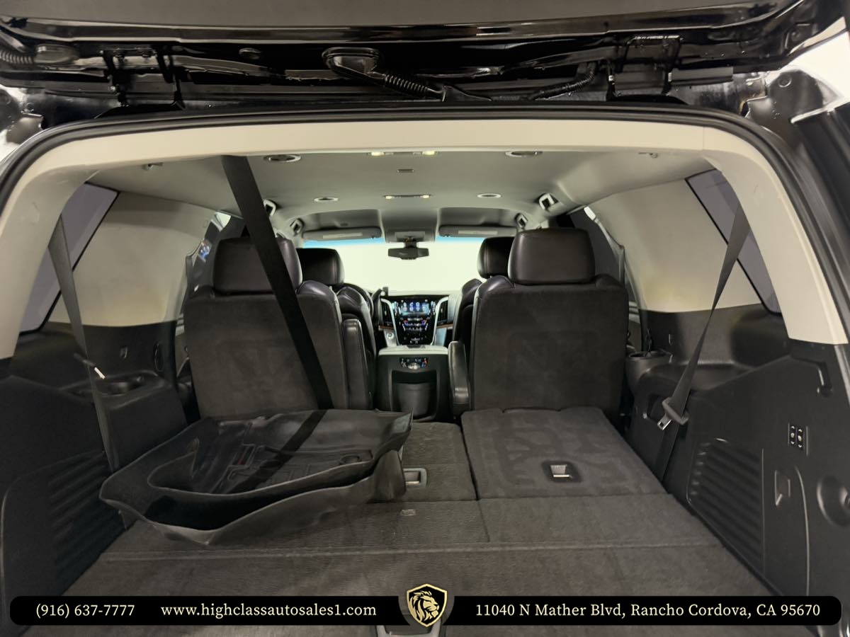 Vehicle image 41 of 47