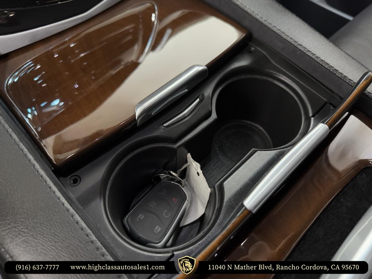 Vehicle image 34 of 47