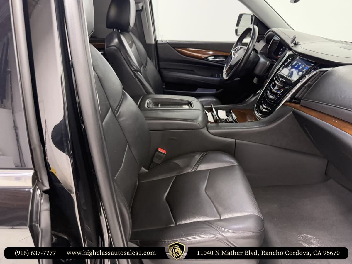 Vehicle image 20 of 47
