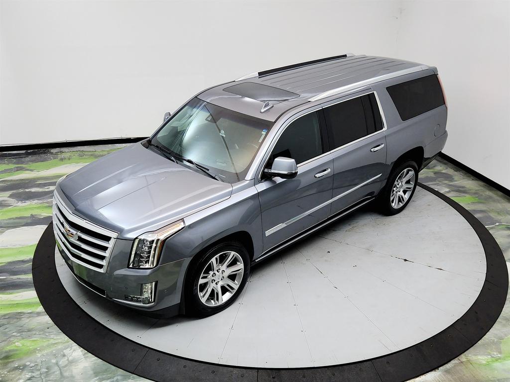 2019 Cadillac Escalade ESV Premium Luxury Image 2 of 46