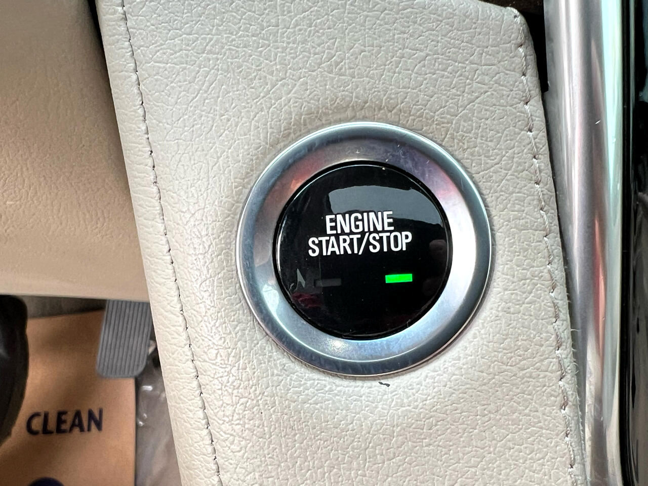Vehicle image 27 of 34