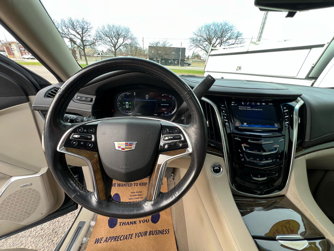 Vehicle image 13 of 34