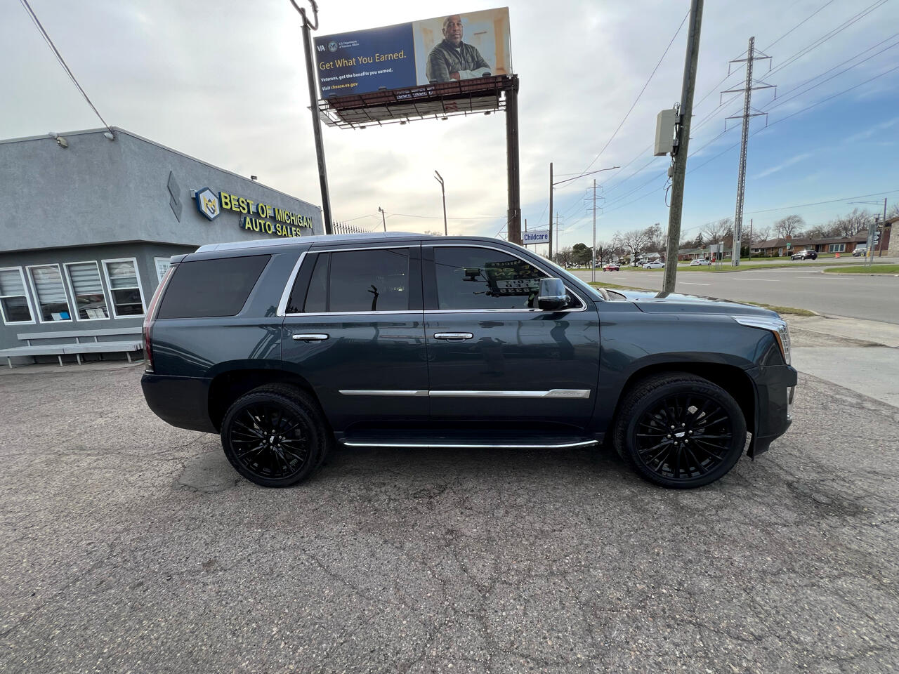 Vehicle image 5 of 34