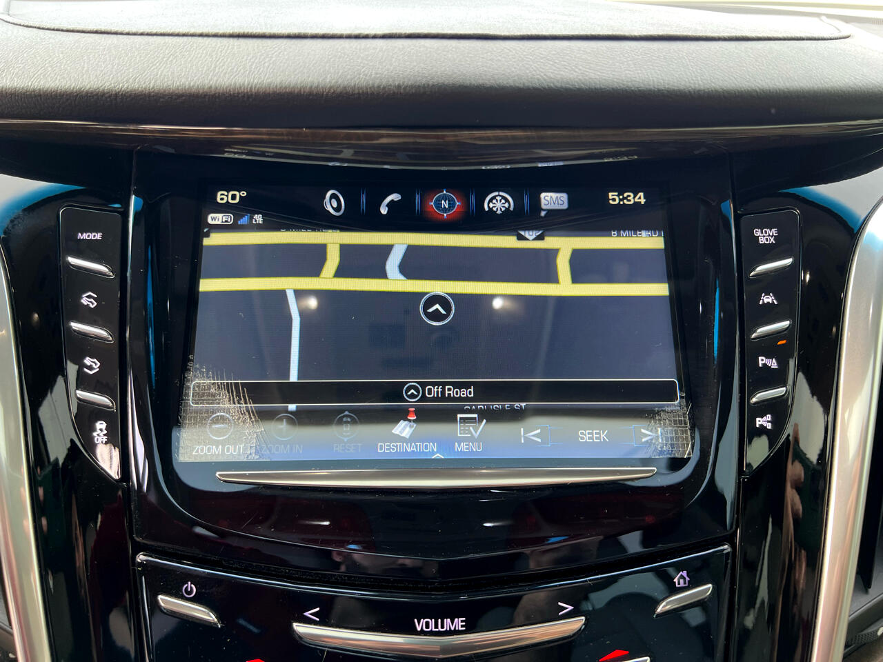 Vehicle image 20 of 34