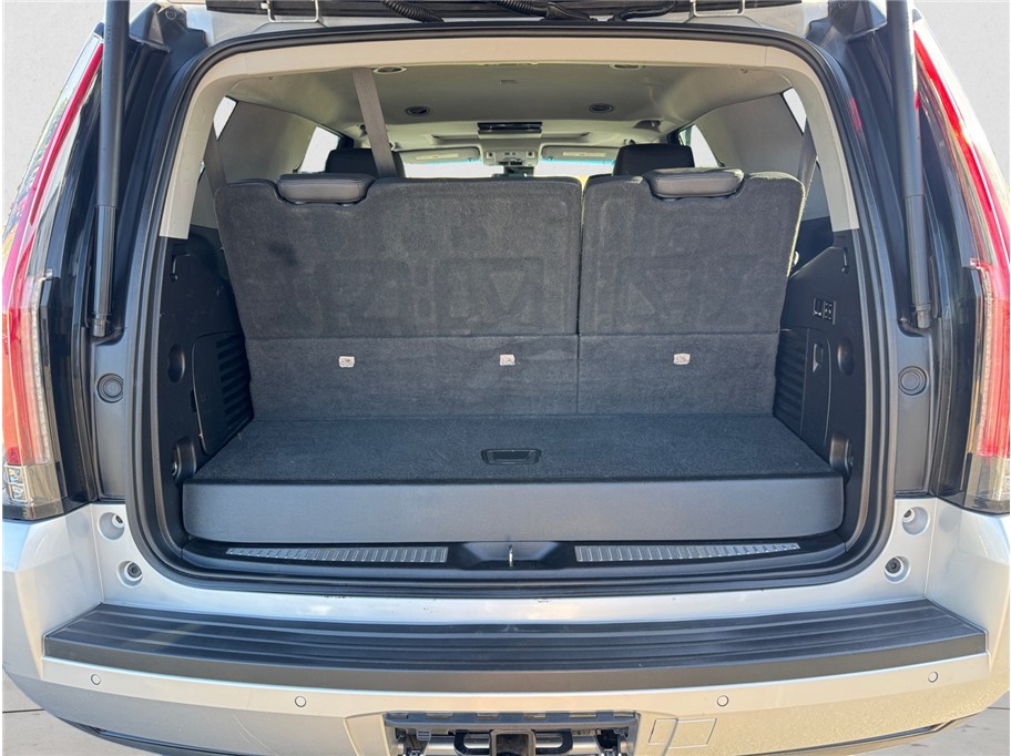 Vehicle image 11 of 25