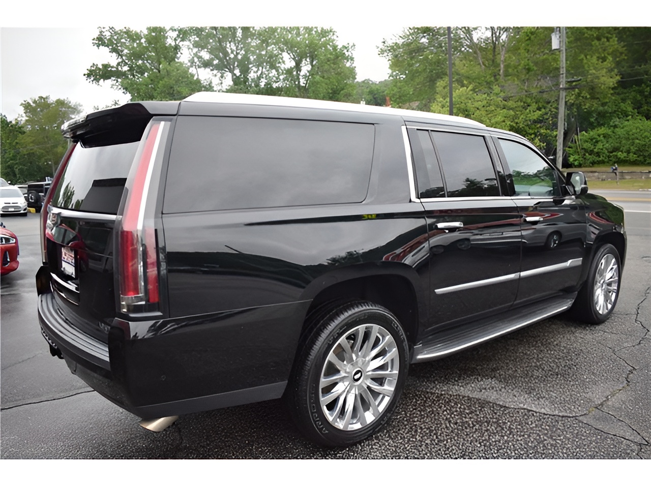 Vehicle image 43 of 46