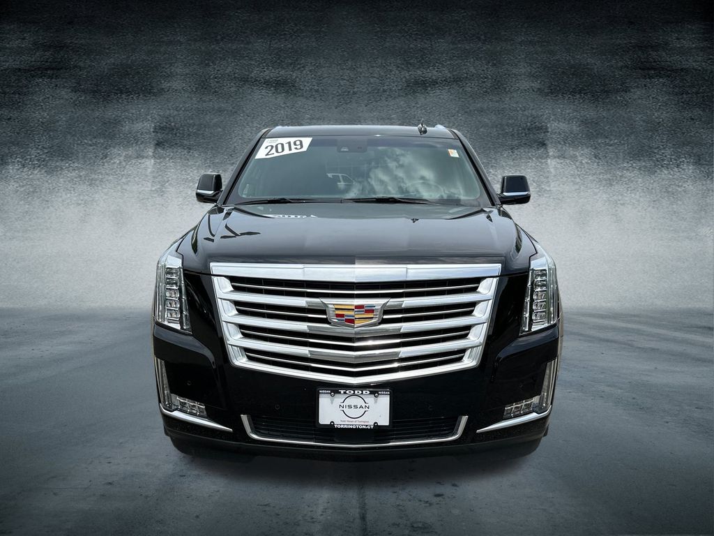Vehicle image 2 of 28
