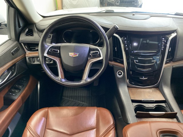 Vehicle image 12 of 24
