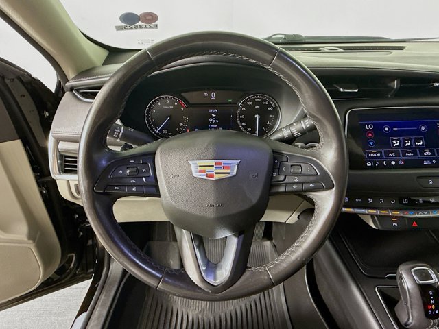 Vehicle image 12 of 34