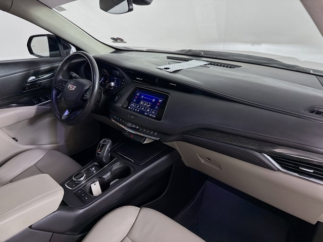 Vehicle image 32 of 34