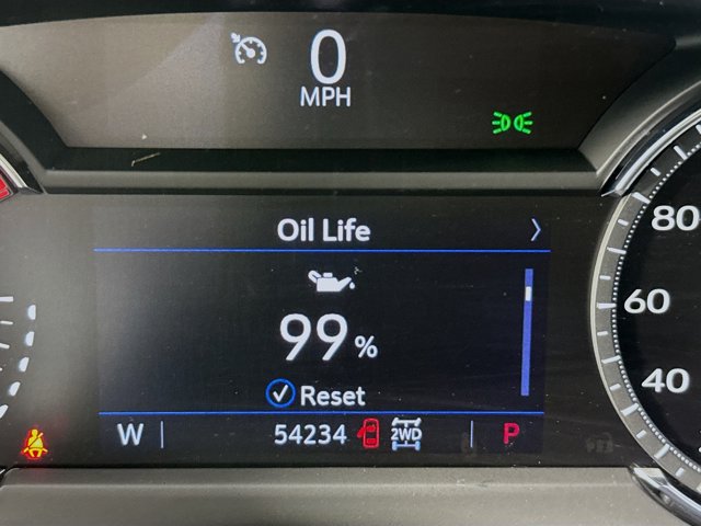 Vehicle image 14 of 34